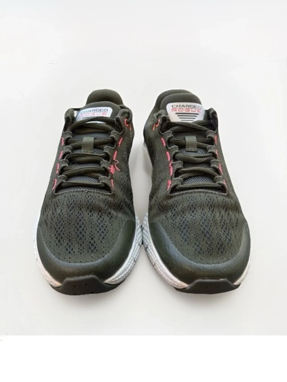 Under Armour UA Boys Size 3.5 Charged Rogue Dark Green Sneakers Athletic Shoes